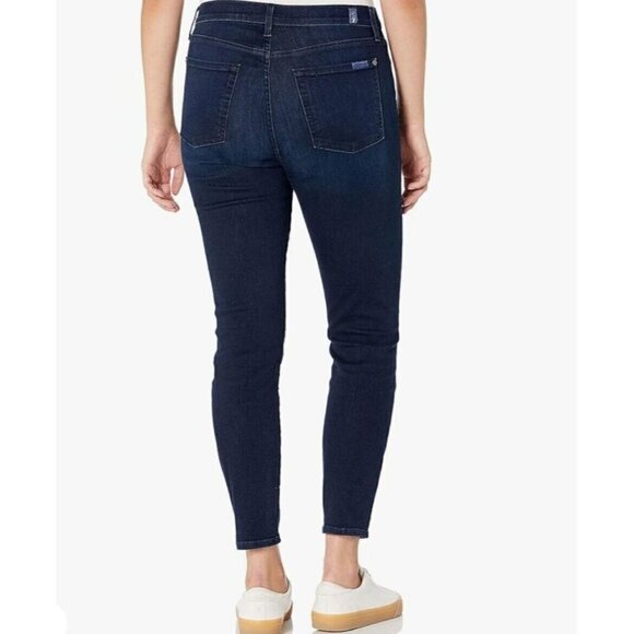 7 For All Mankind Gwenevere Skinny Jeans.  Size 28. Excellent Condition Pre-own. - Picture 2 of 9